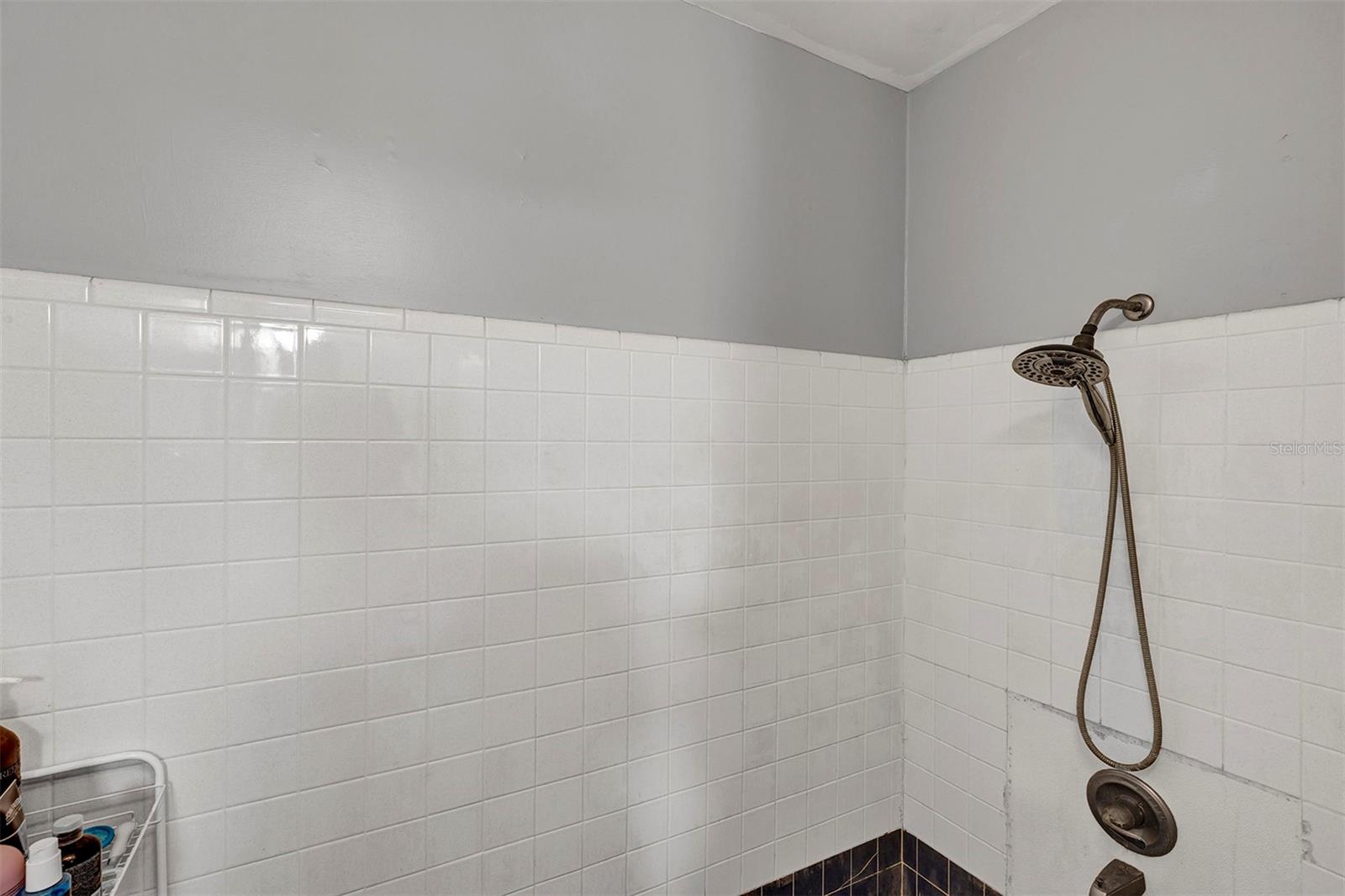 208 Ne 70th St Property Photo 45