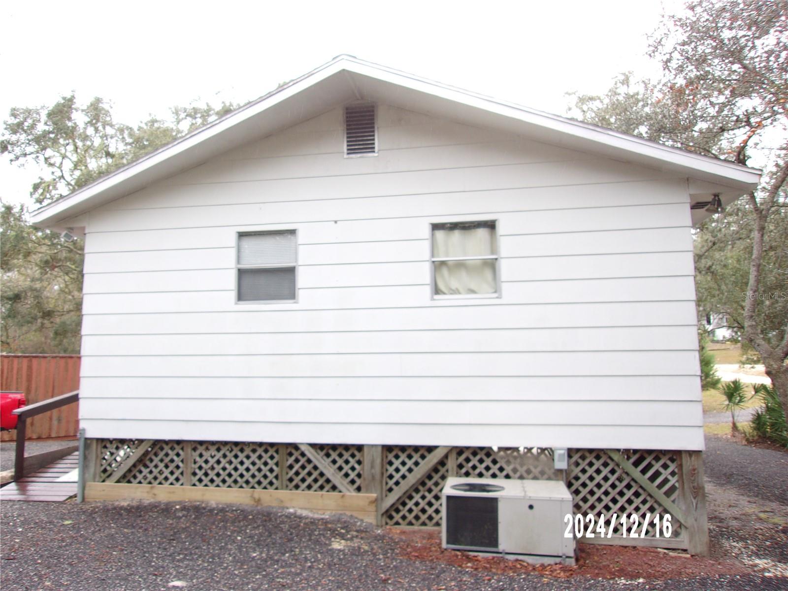 17935 Se 10th Pl Property Photo 5