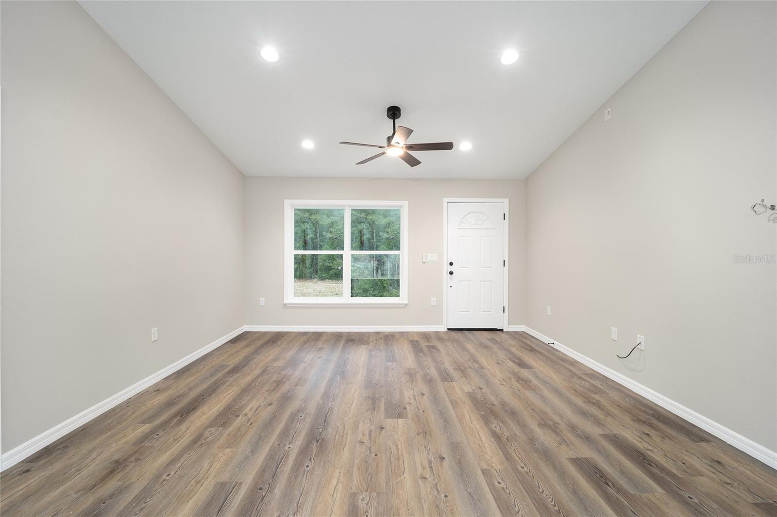 10968 N Airway Loop Property Photo 15