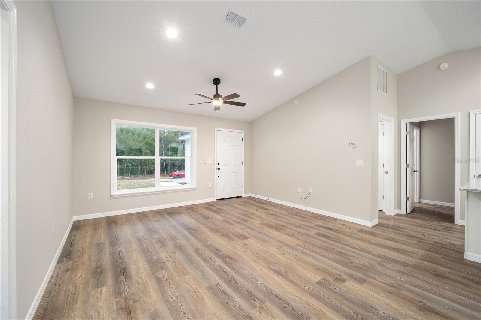 10968 N Airway Loop Property Photo 16