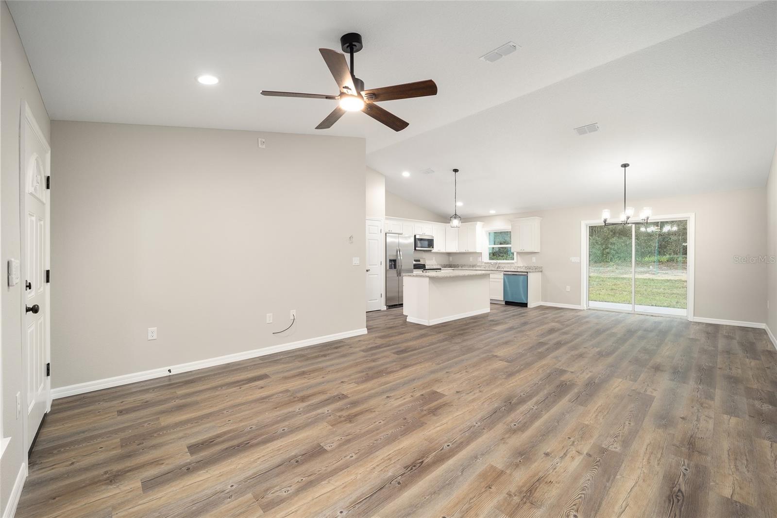 10968 N Airway Loop Property Photo 17