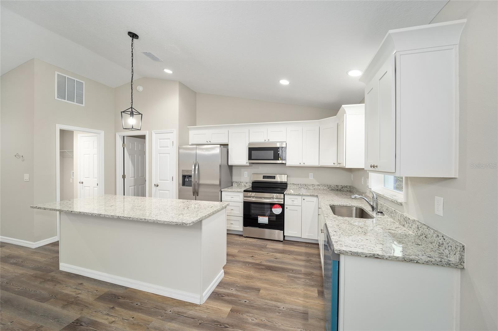 10968 N Airway Loop Property Photo 21