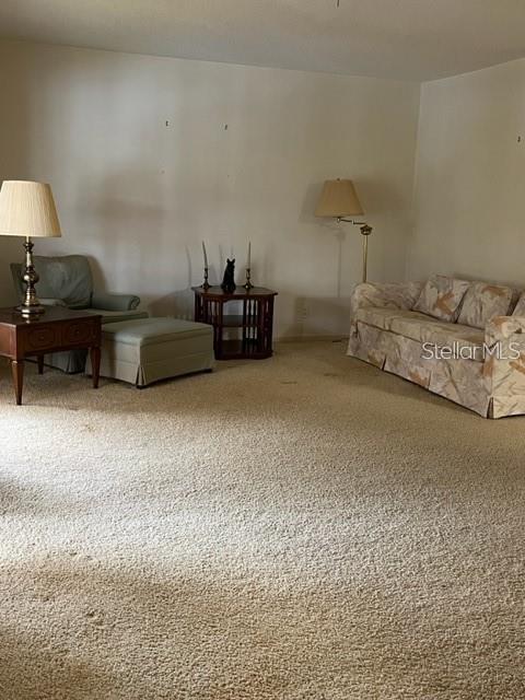 627 Midway Dr #b Property Photo 2