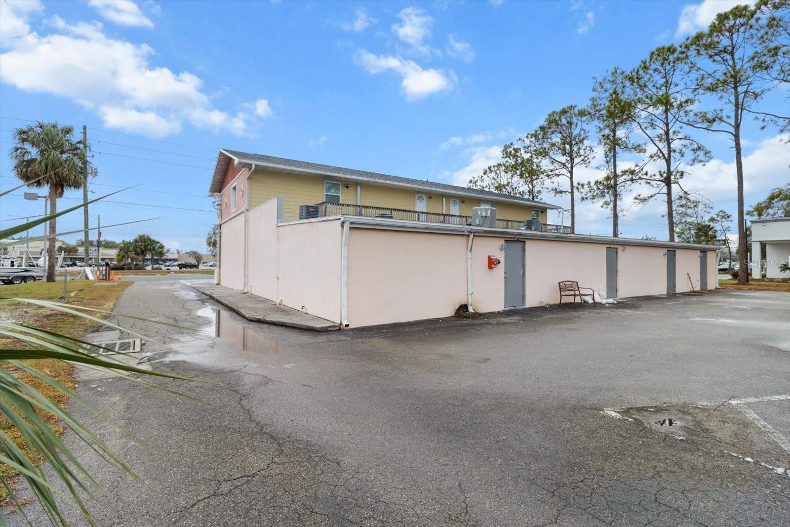 155 Se Us Highway 19 Property Photo 52