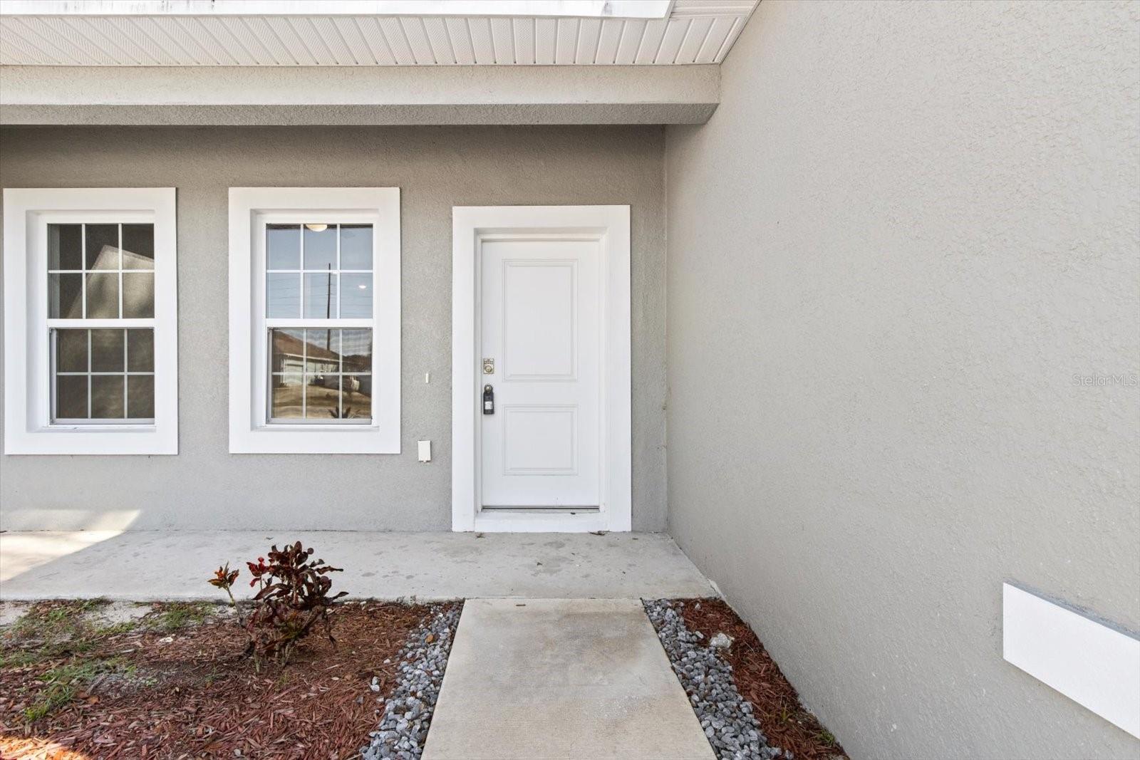 281 Marion Oaks Crse Property Photo 3