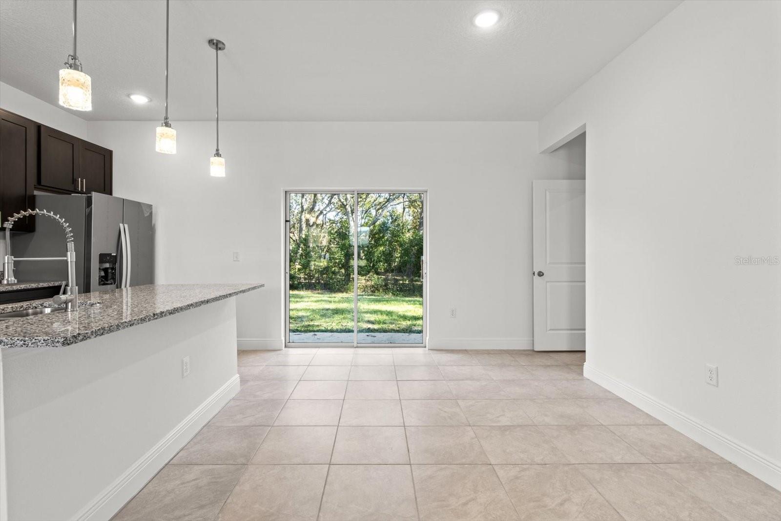 281 Marion Oaks Crse Property Photo 8