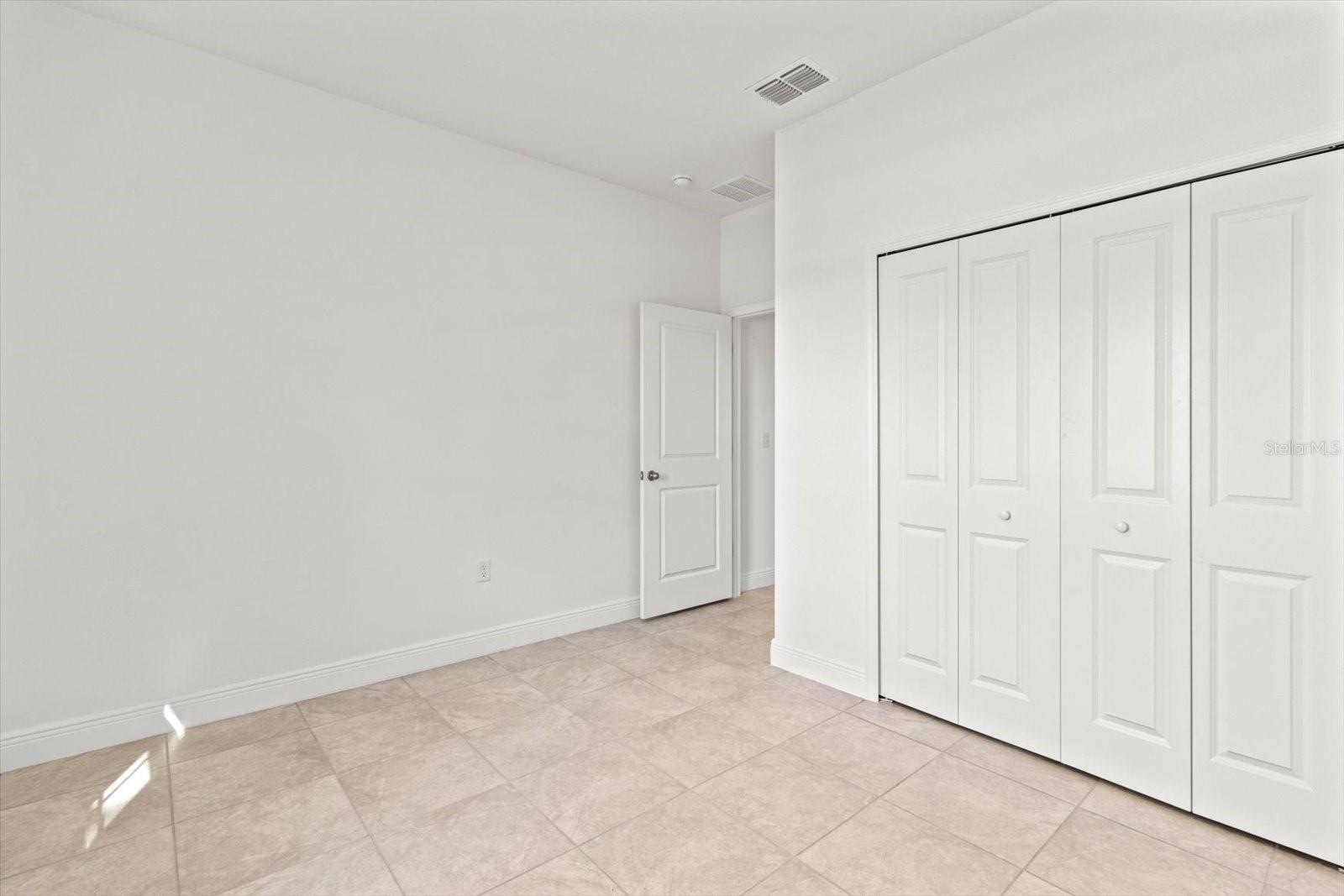 281 Marion Oaks Crse Property Photo 32
