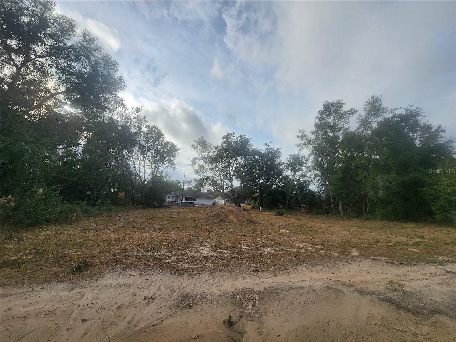 715 Long Ave Property Photo 4