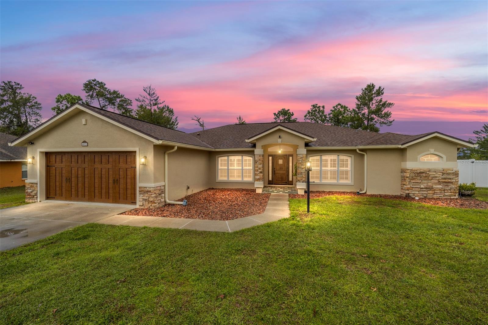 4933 Sw 109th Loop Property Photo 1