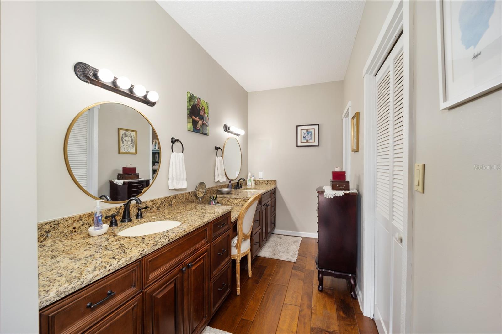 1731 Se Clatter Bridge Rd Property Photo 25