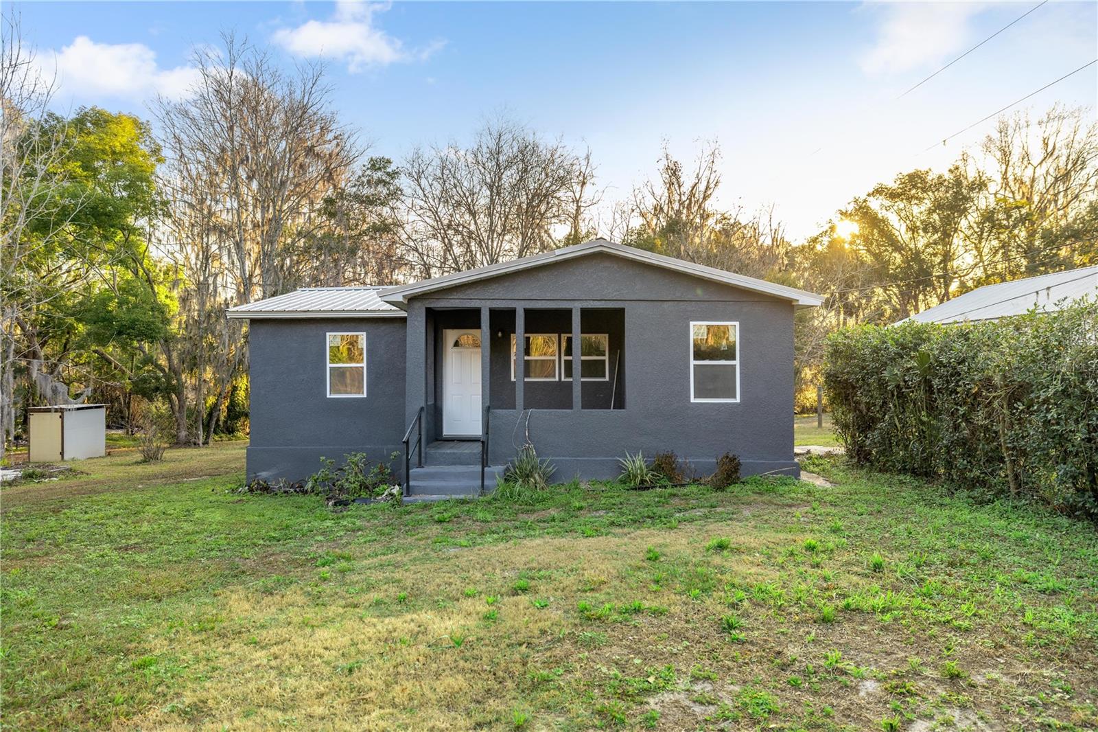 21055 Highway 441 N Property Photo