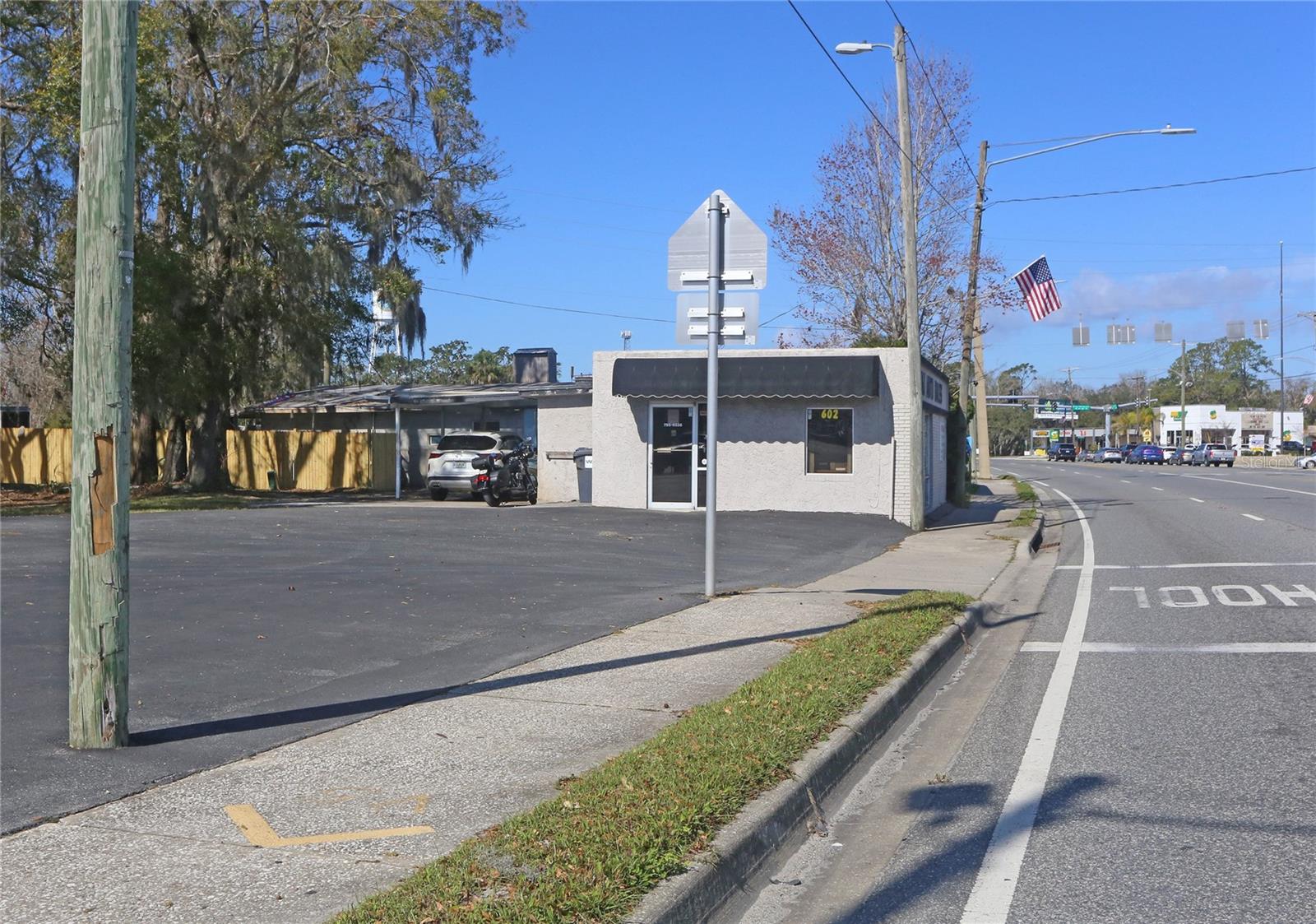 602 Ne Us Highway 19 Property Photo 10