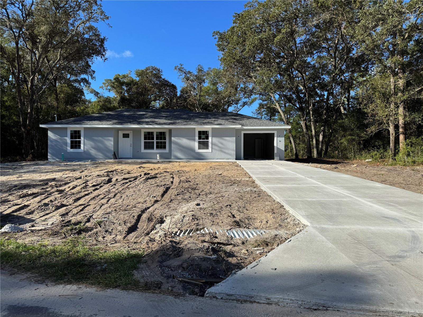 92 Locust Loop Property Photo