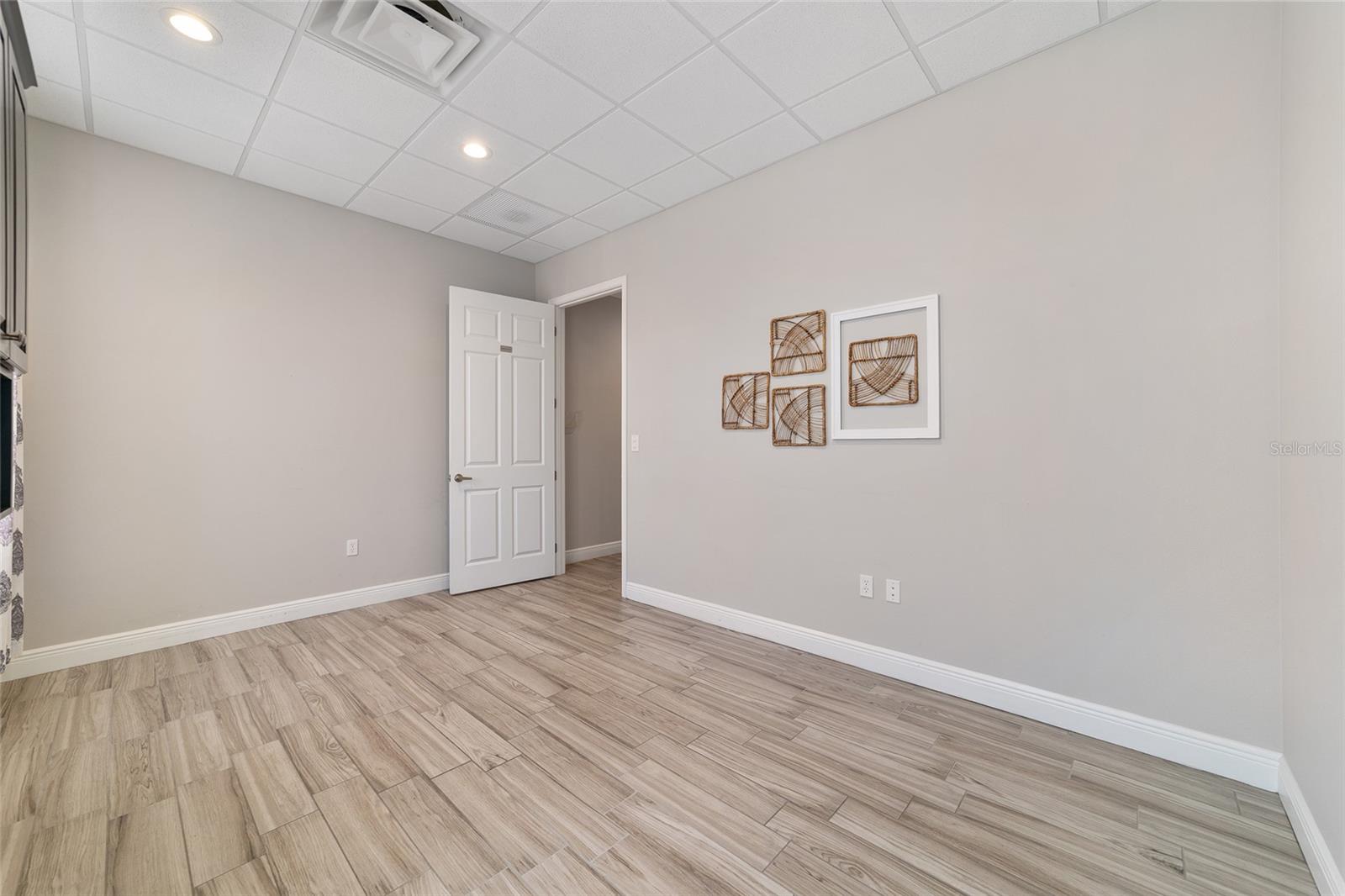 809 County Road 466 Property Photo 18