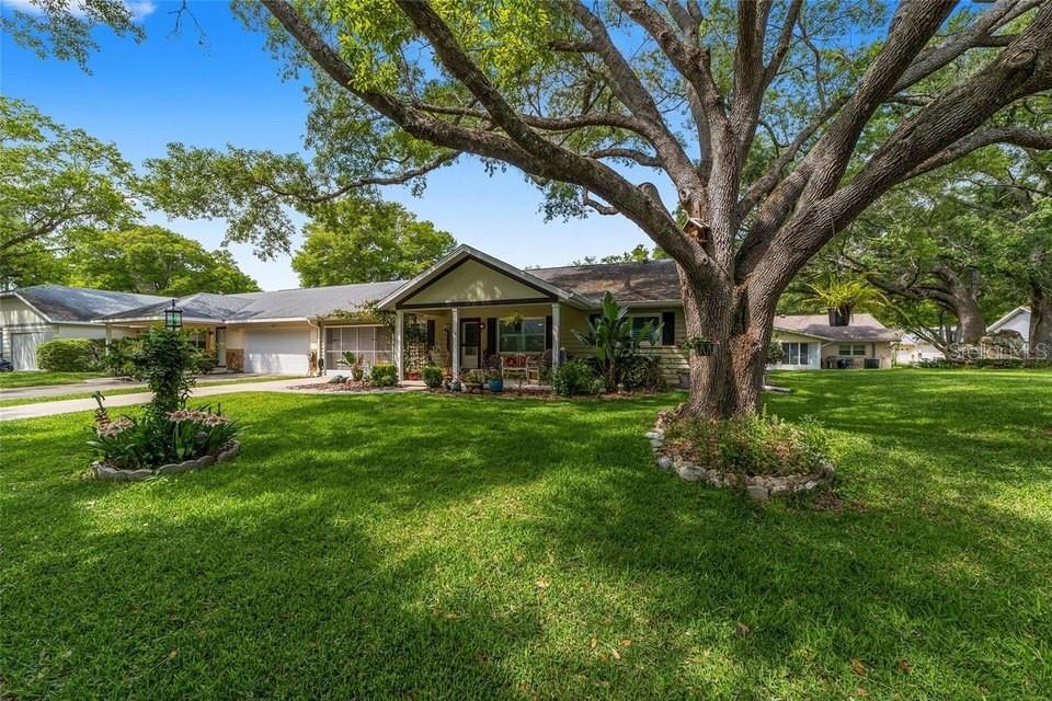 8720 Sw 97th St #e Property Photo