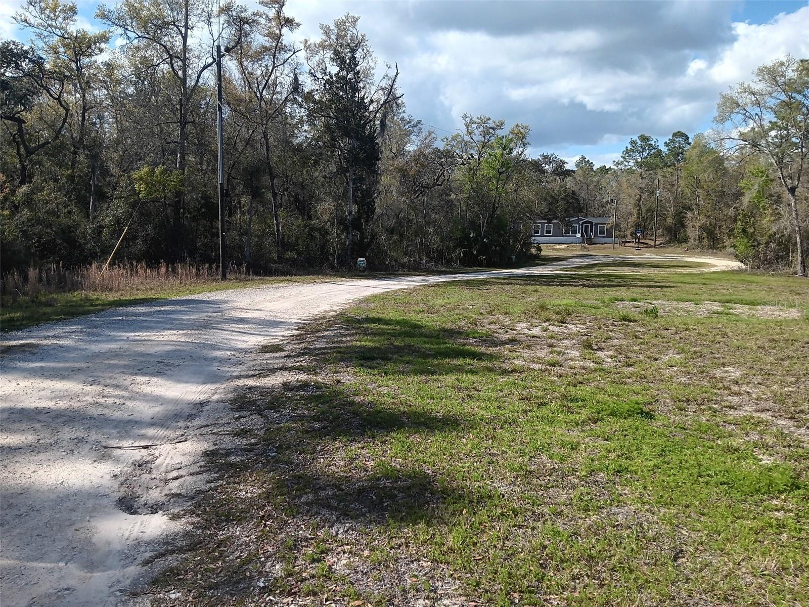 155 Palm Dr Property Photo 7