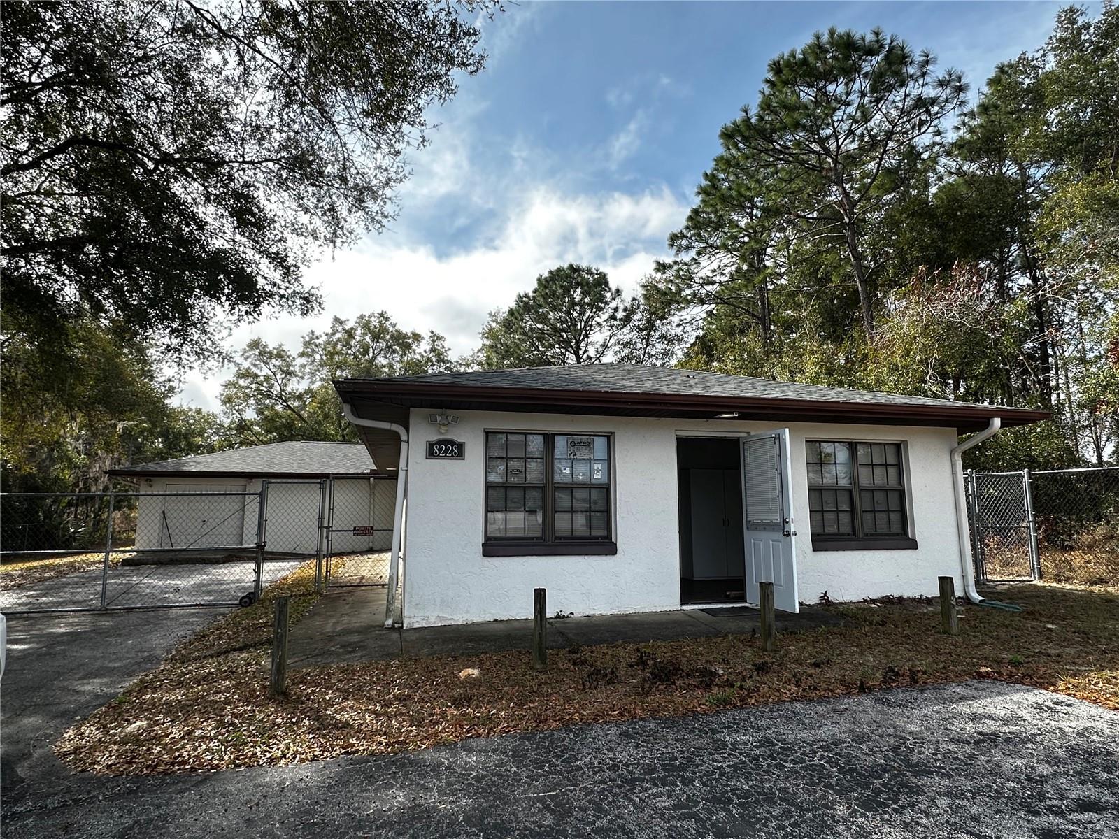8228 Sw 103rd Street Rd Property Photo
