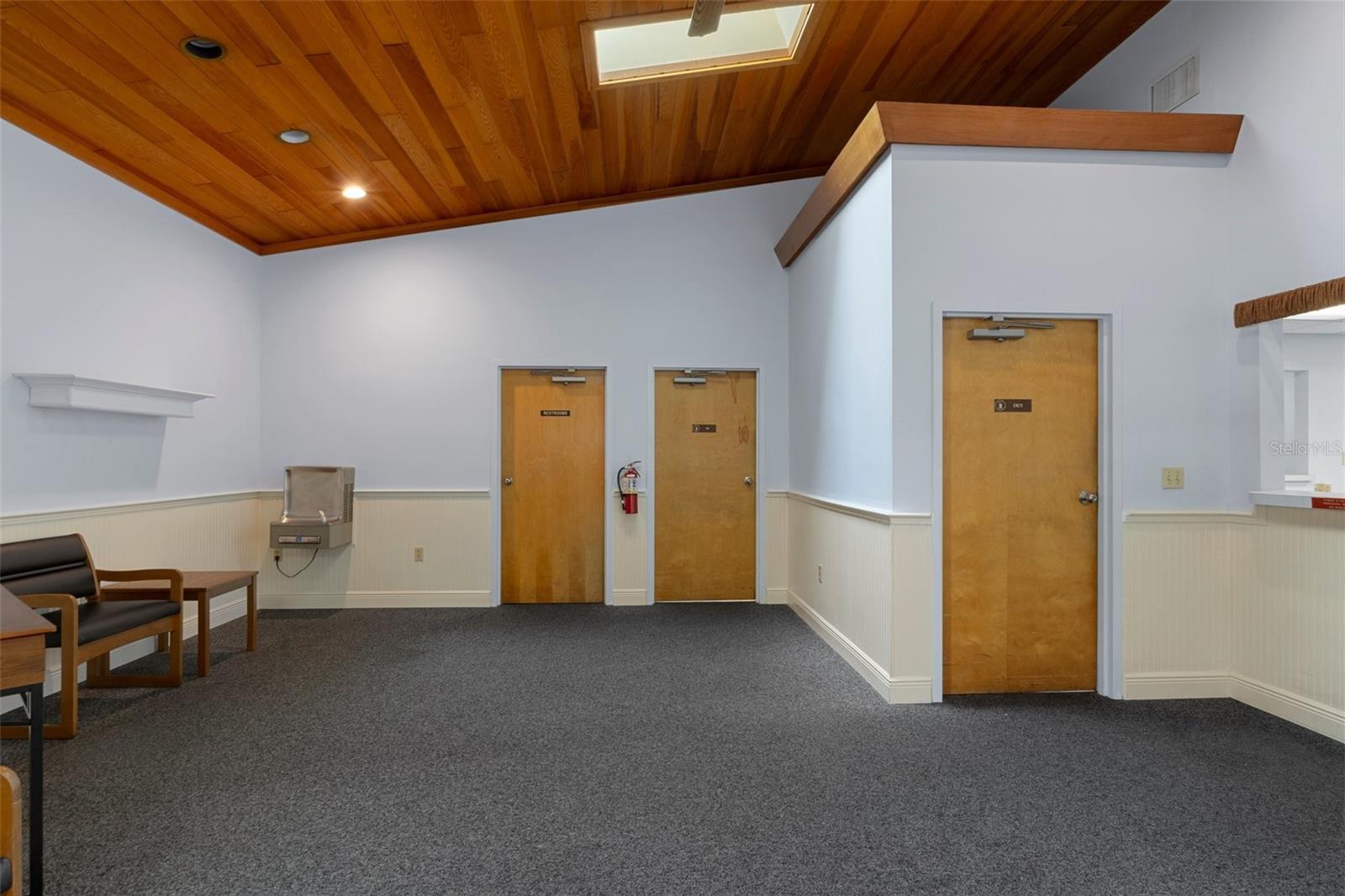 403 W Highland Blvd Property Photo 8