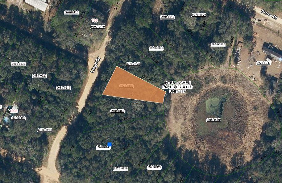 LLOYD DR Property Photo 1