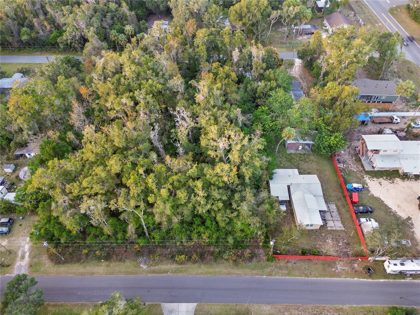 000 W Goldenleaf Ln Property Photo 12