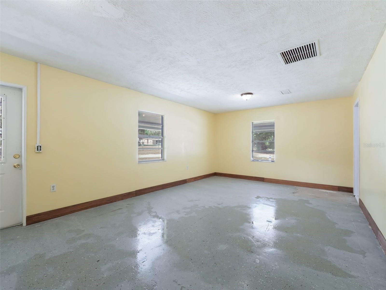 9475 Se 35th Ct Property Photo 24