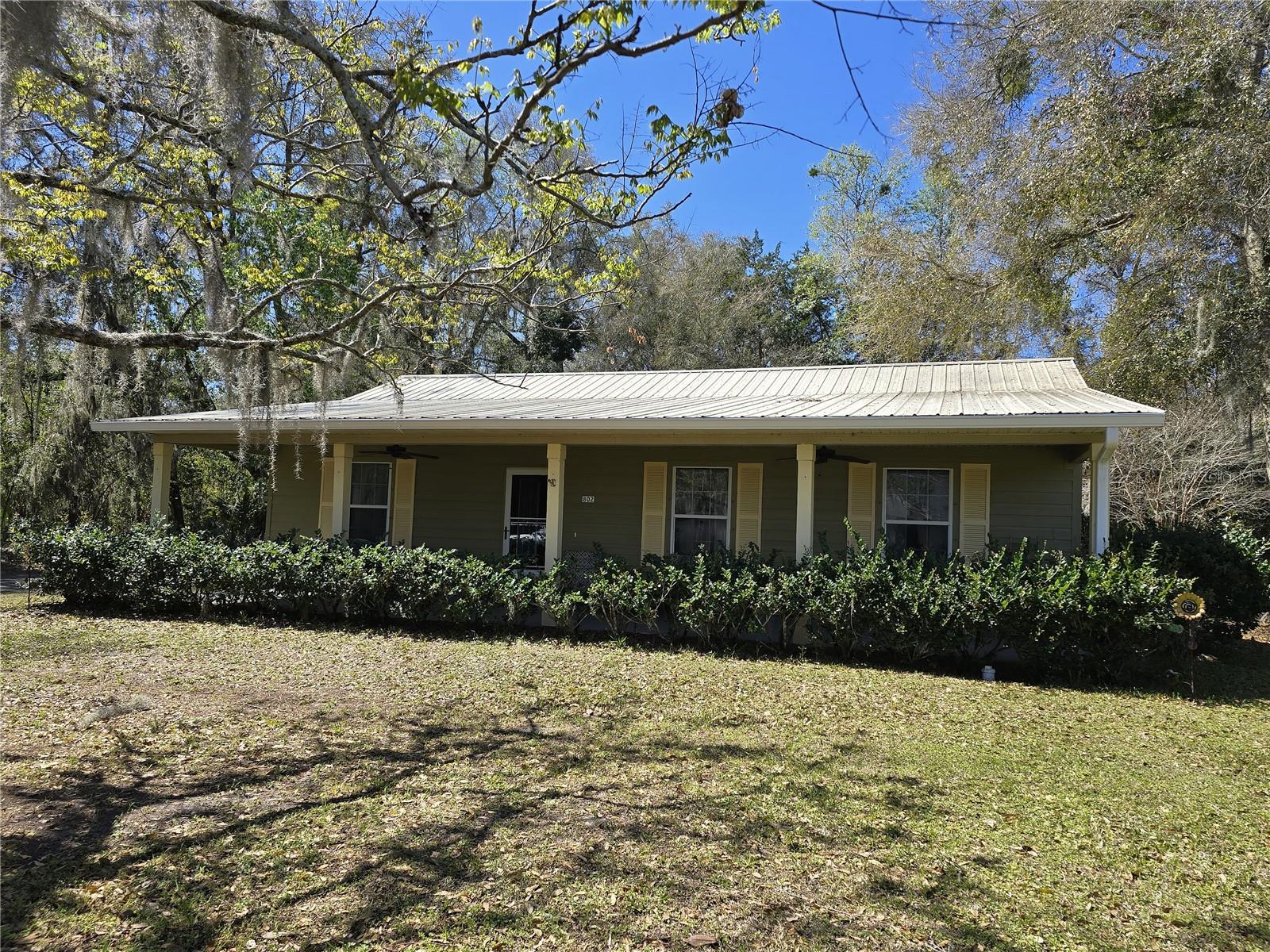 802 Se 1st St Property Photo