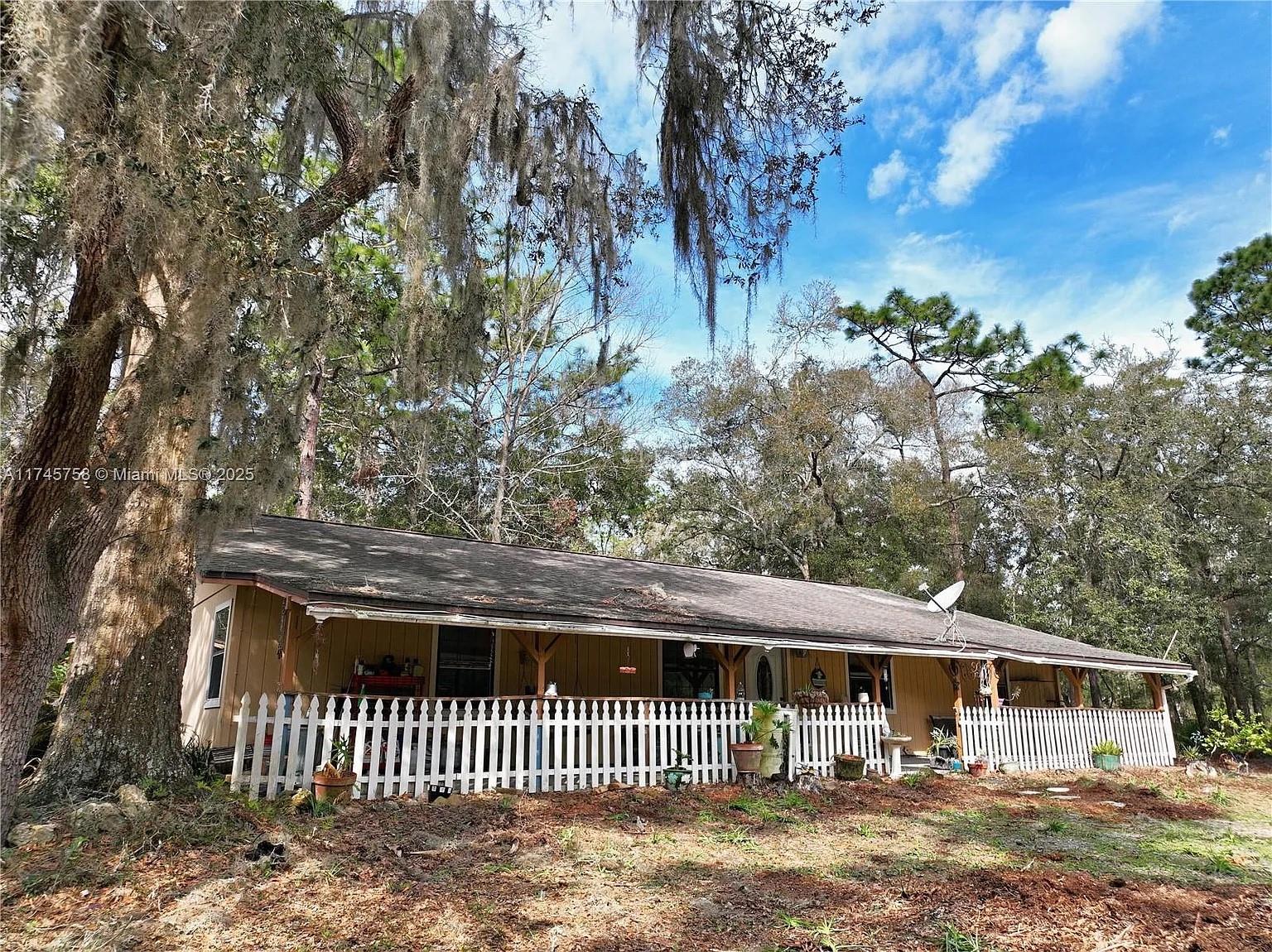 1370 Nw 120th Ave Property Photo