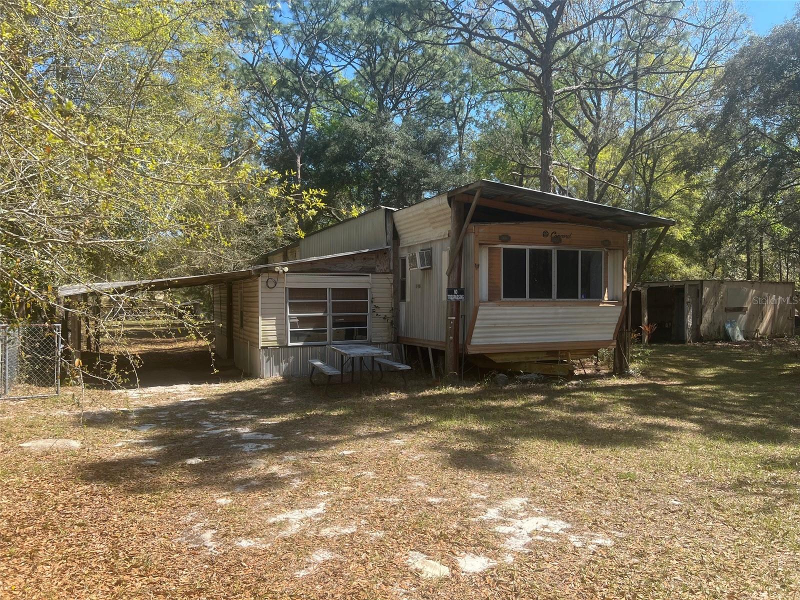 11372 E Highway 25 Property Photo