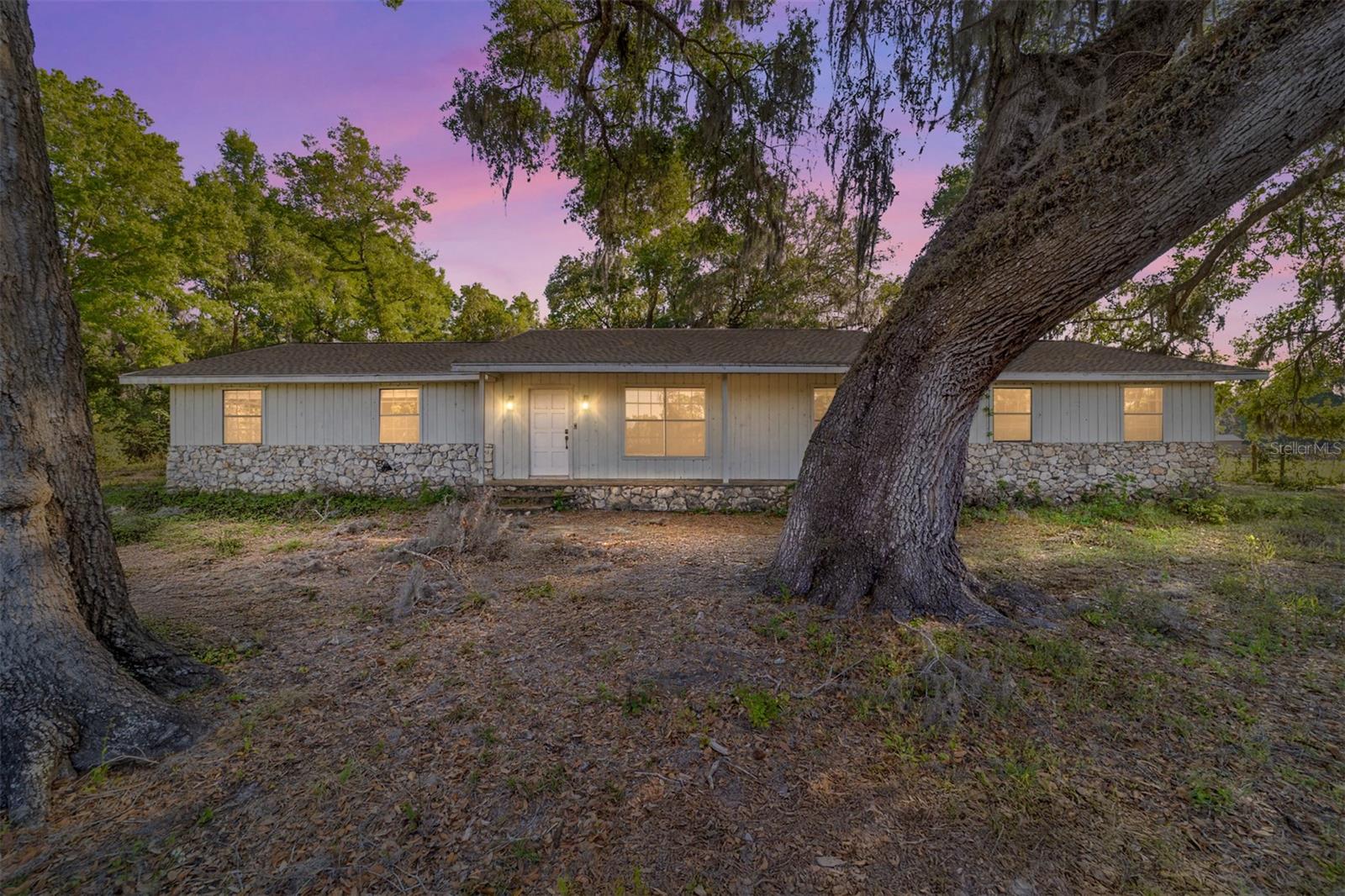 Anthony Real Estate Listings Main Image