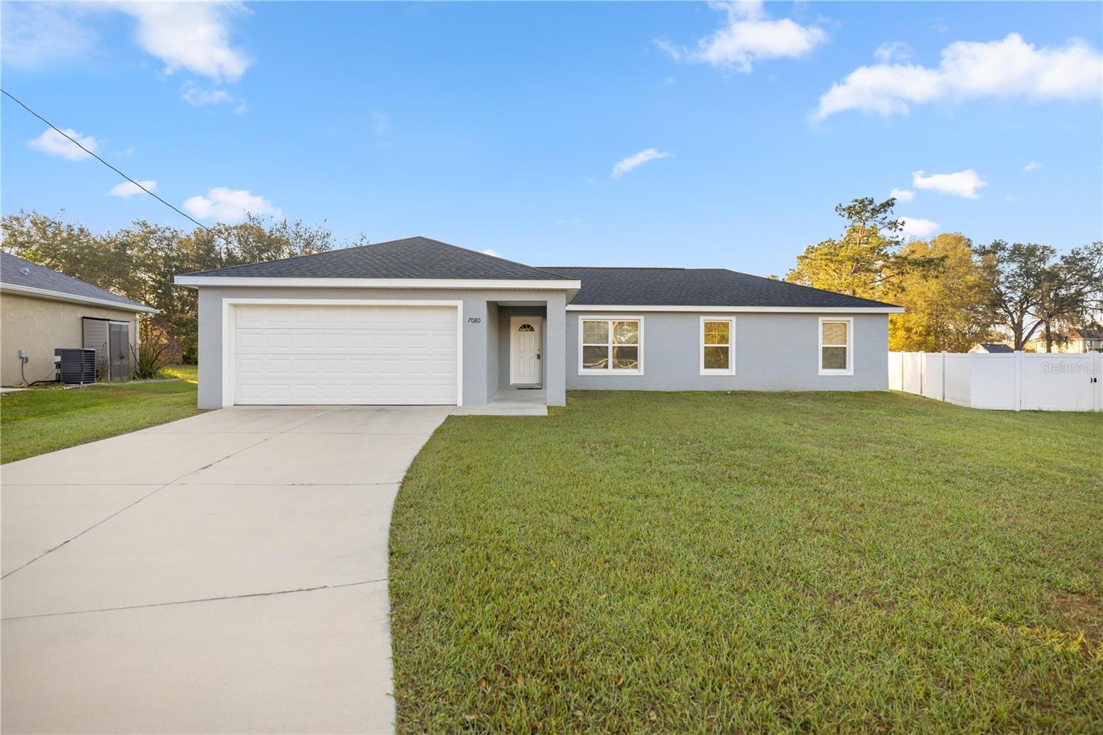 7080 Hemlock Crse Property Photo 1