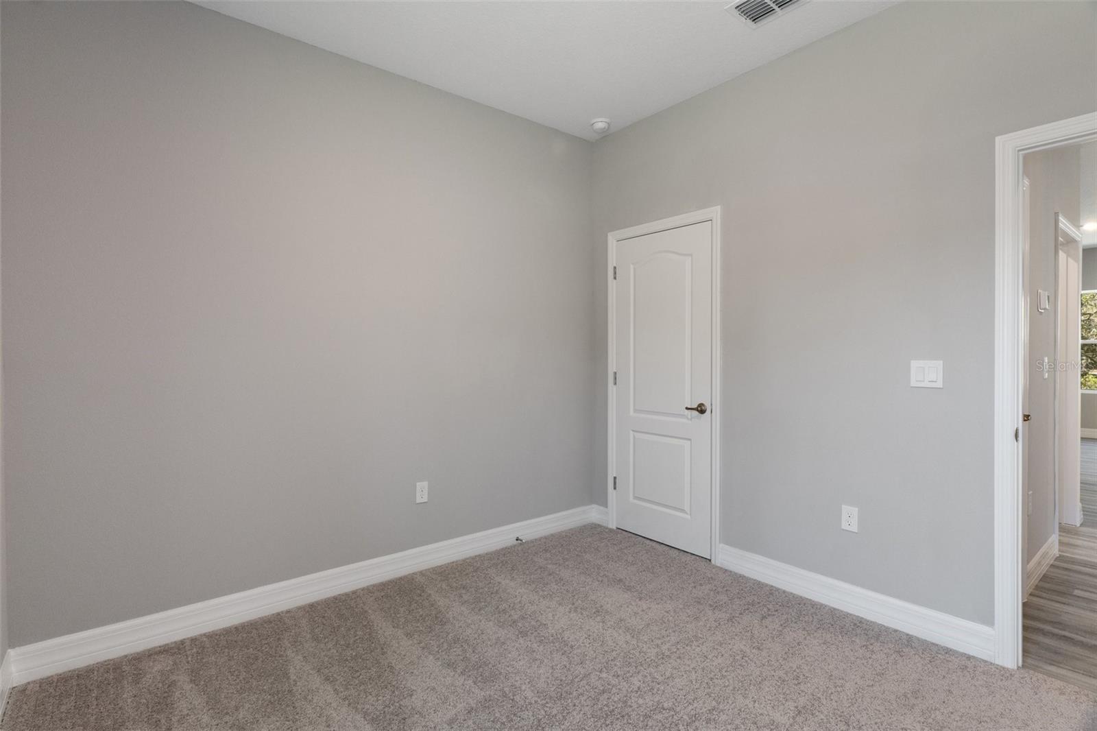 1463 E Cleveland St Property Photo 34