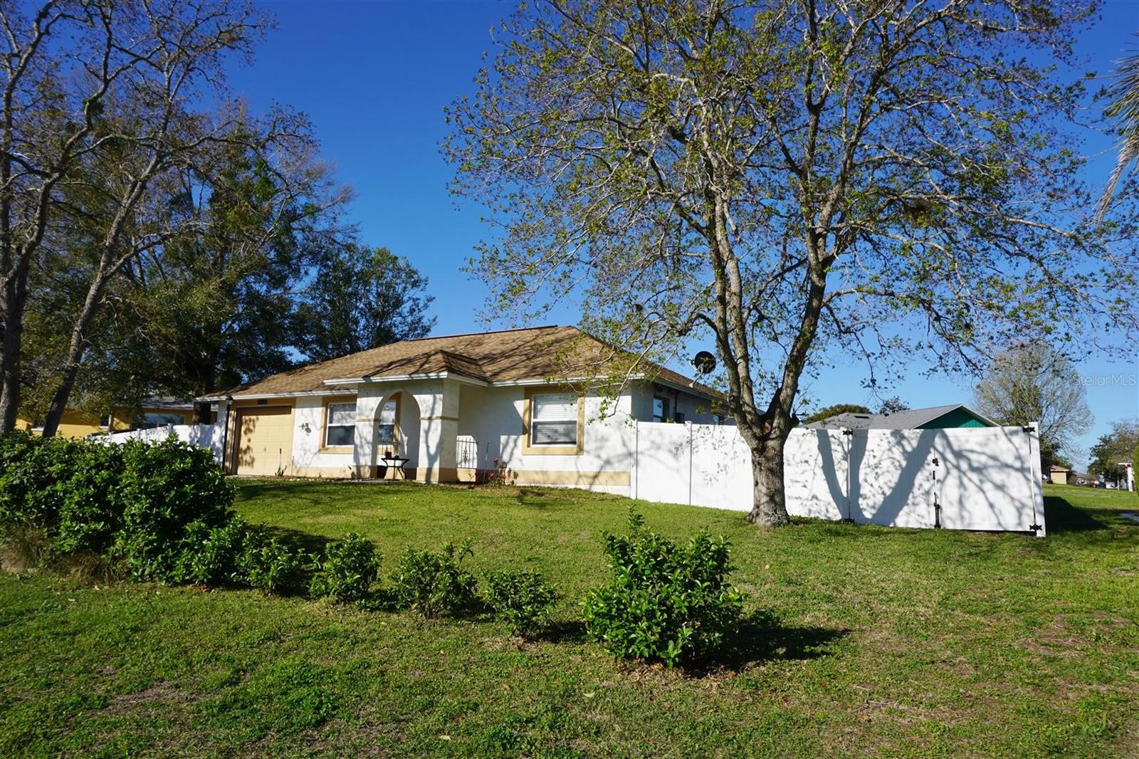 3716 N Goldencup Ter Property Photo