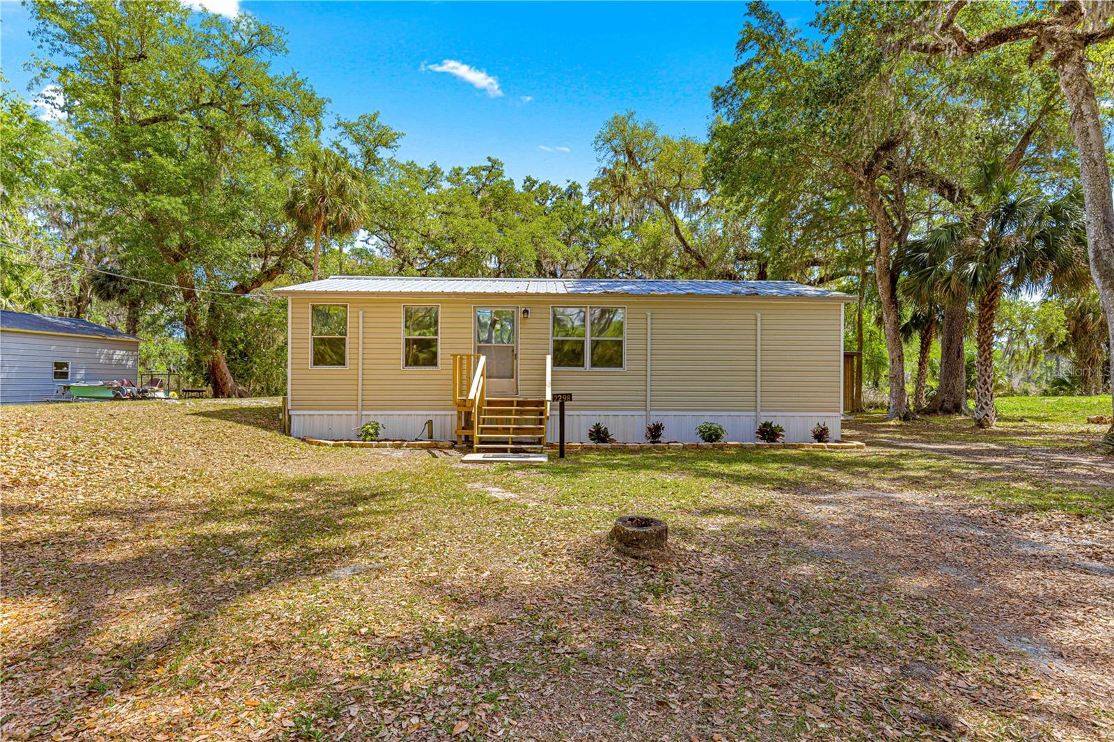 2298 Cr 423 Property Photo