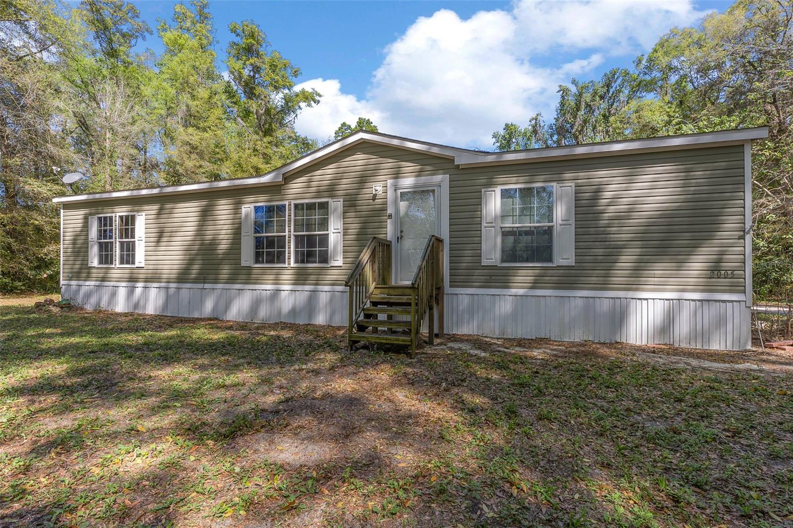 North Marion High School Real Estate Listings Main Image