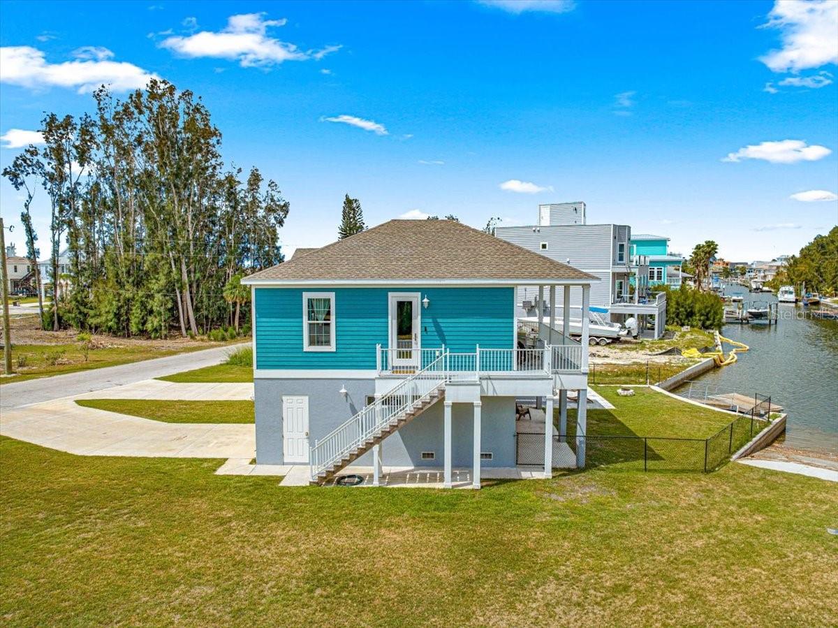 6771 Seaview Blvd Property Photo 1