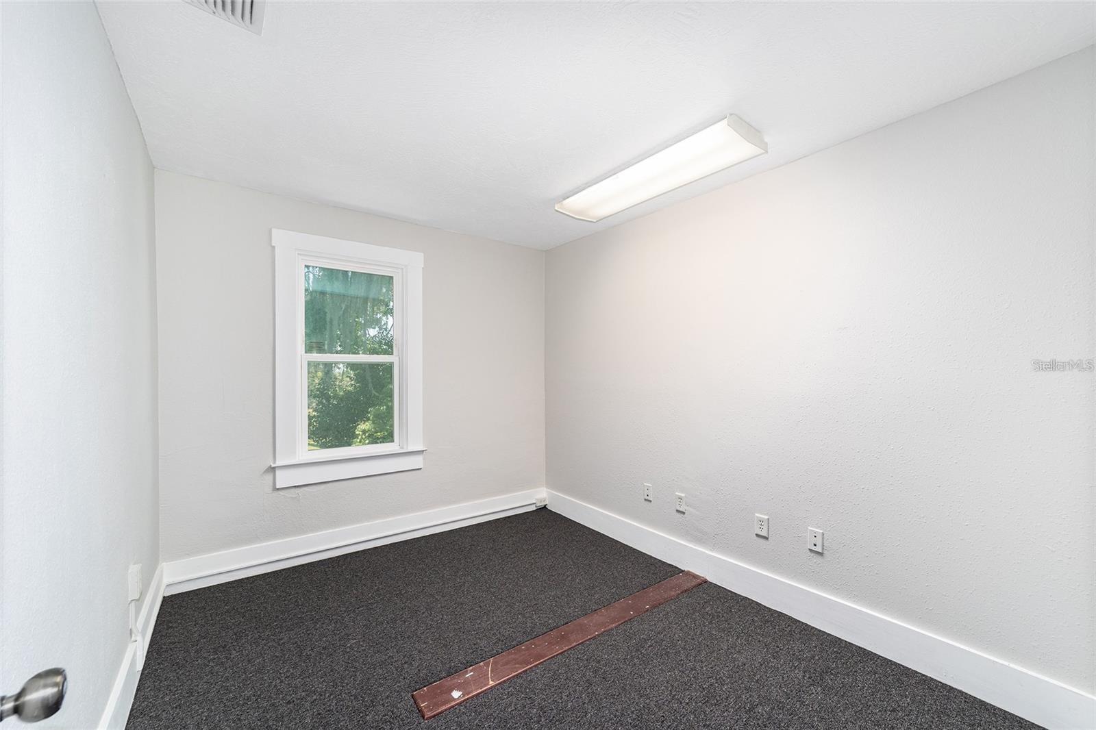 1008 E Silver Springs Blvd Property Photo 25