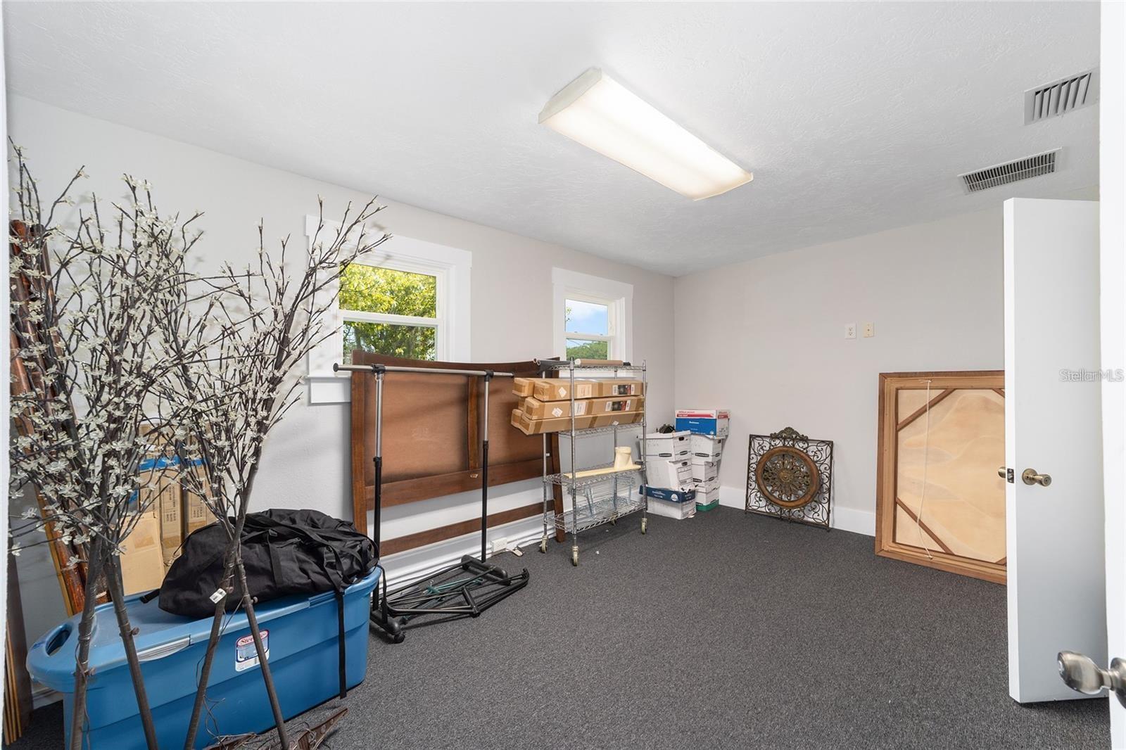 1008 E Silver Springs Blvd Property Photo 28