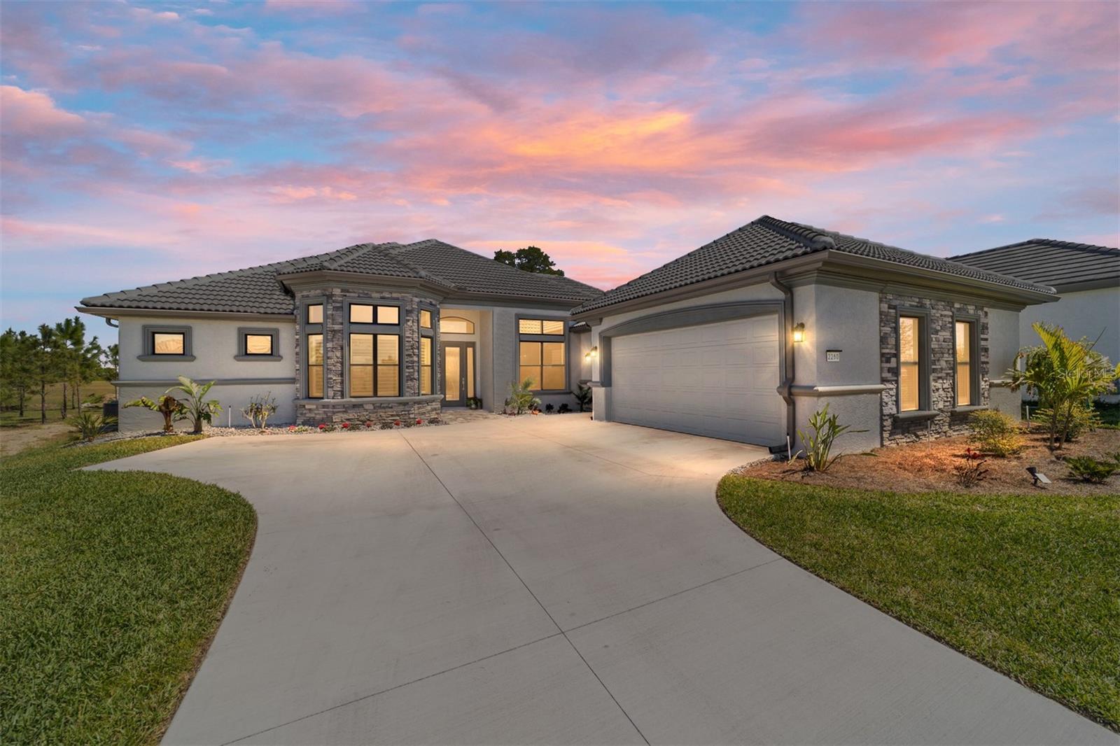 2280 N Peakview Loop Property Photo 1