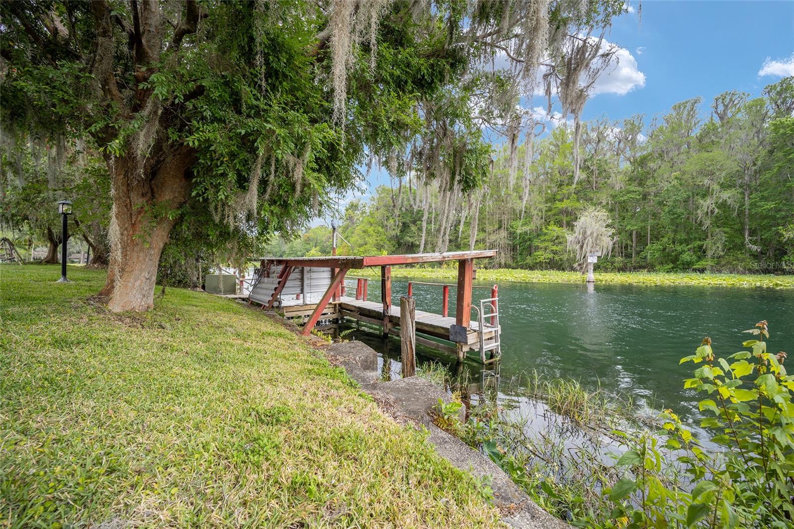 12180 Maple St Property Photo 5