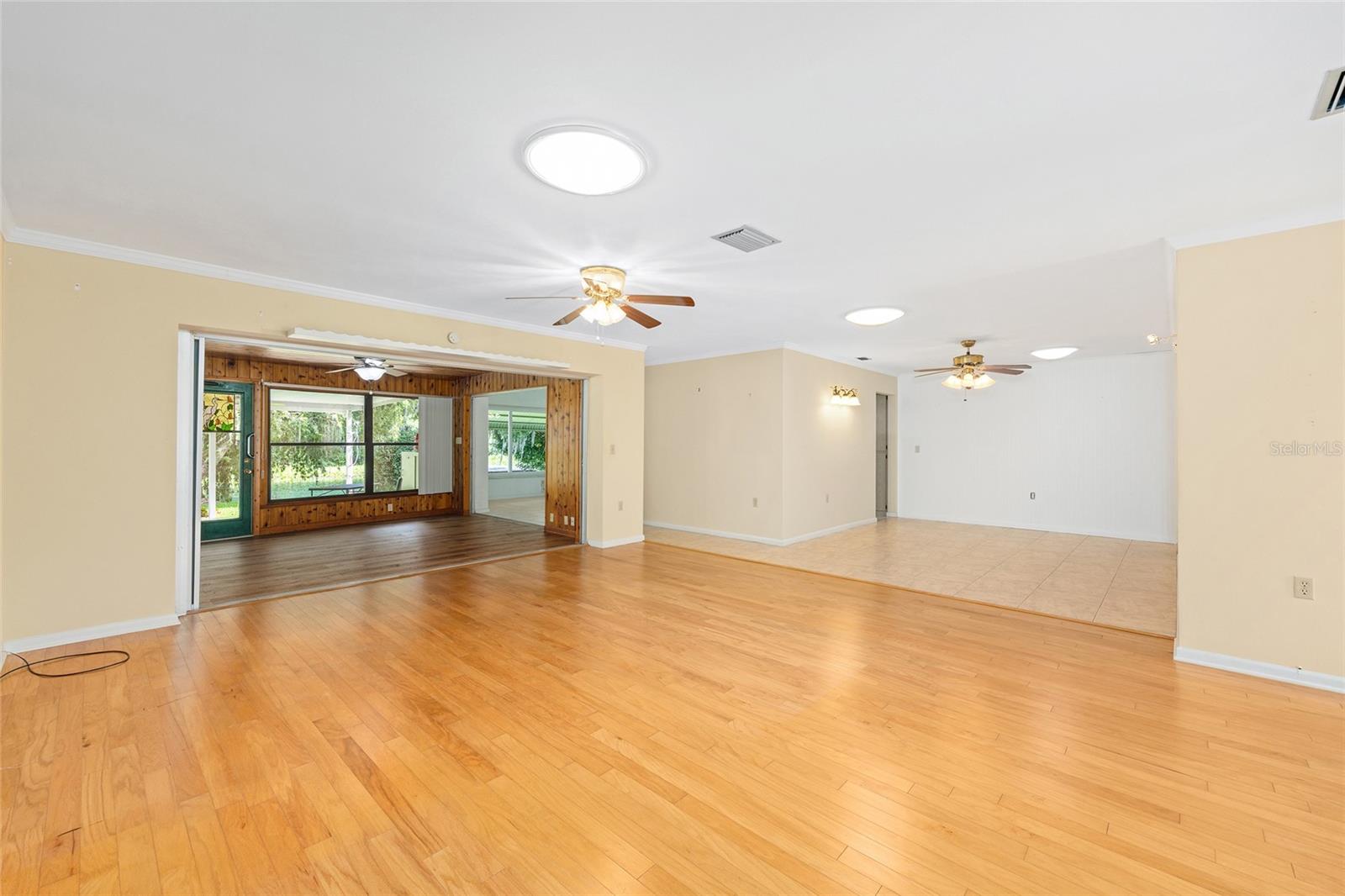 12180 Maple St Property Photo 20