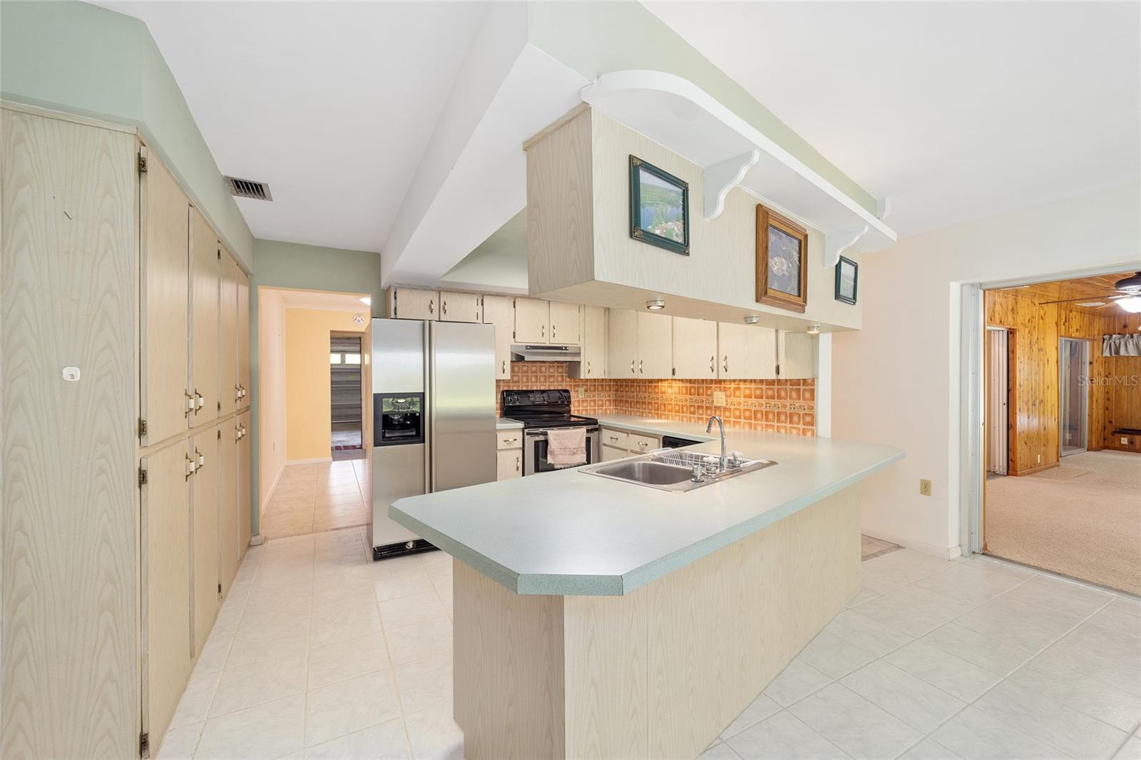 12180 Maple St Property Photo 25
