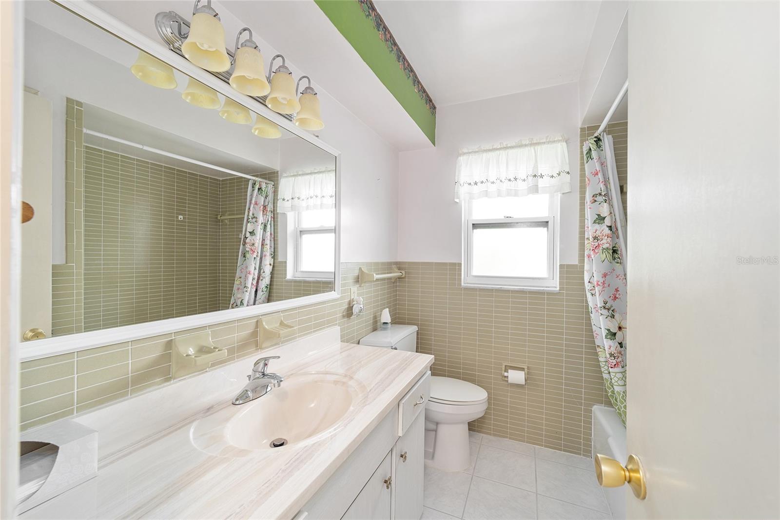 12180 Maple St Property Photo 43