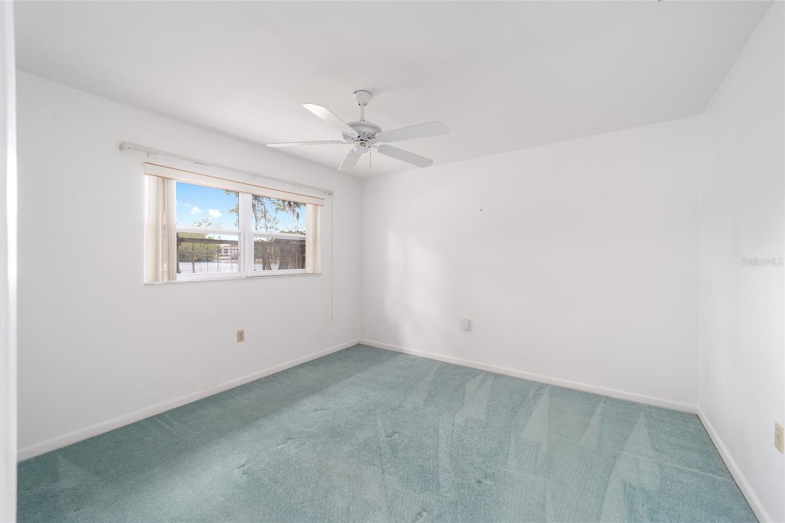 12180 Maple St Property Photo 44