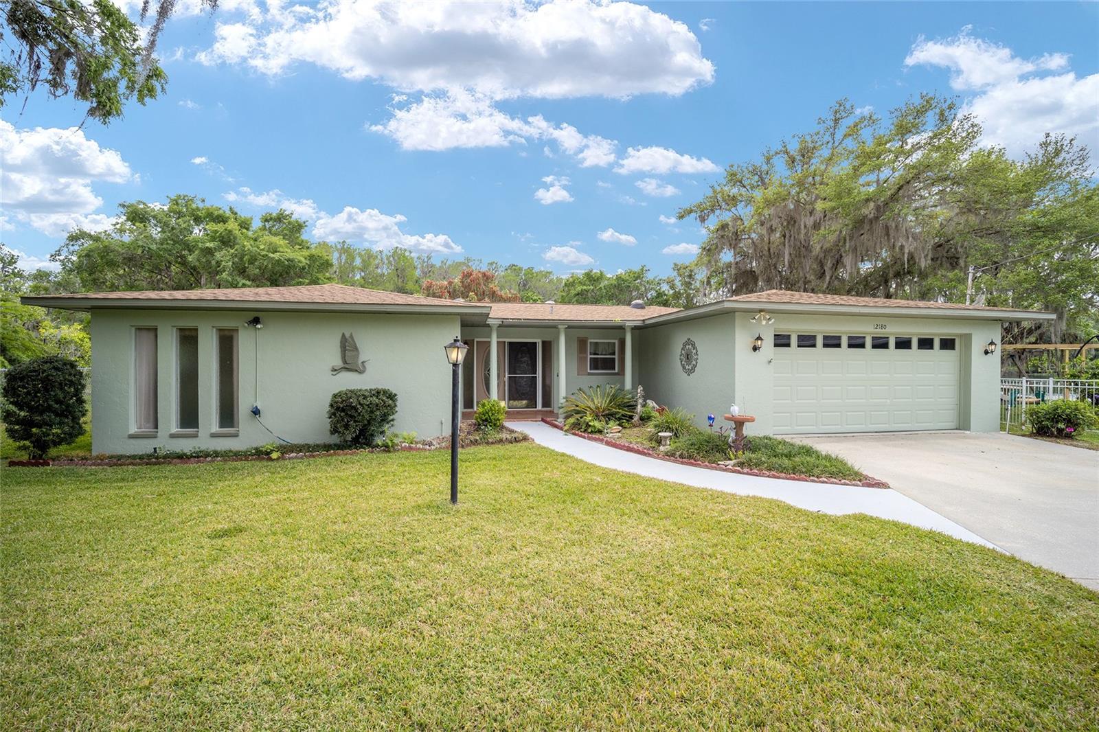 12180 Maple St Property Photo 52