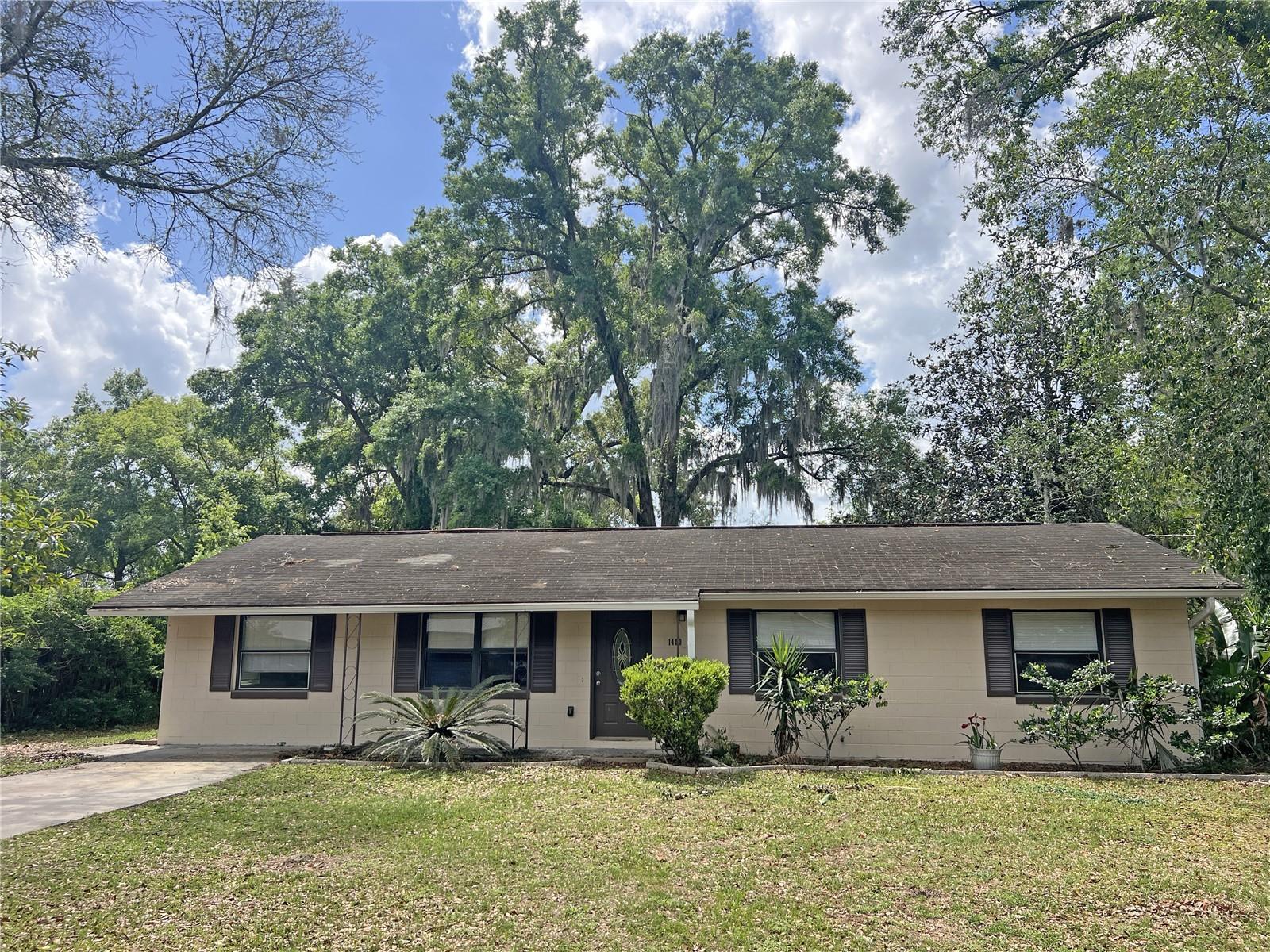 1400 Ne 54th St Property Photo