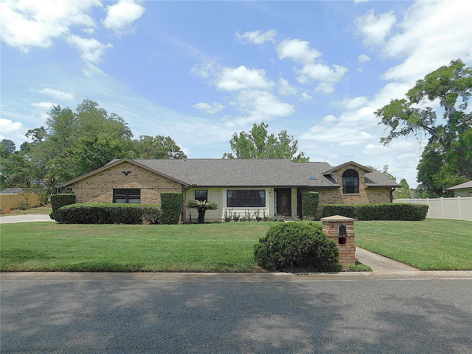 2865 Se 37th St Property Photo