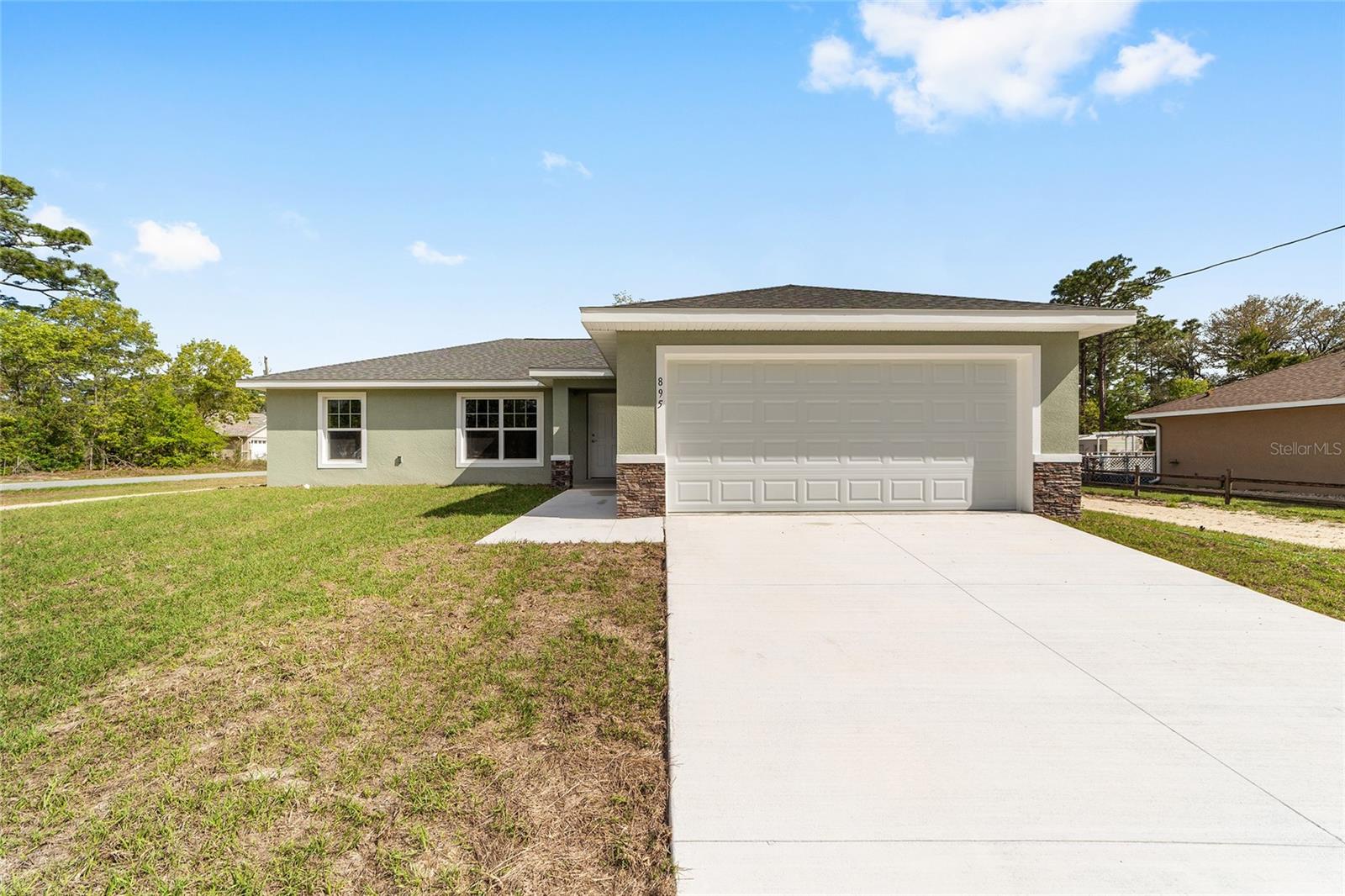 207 Juniper Loop Cir Property Photo