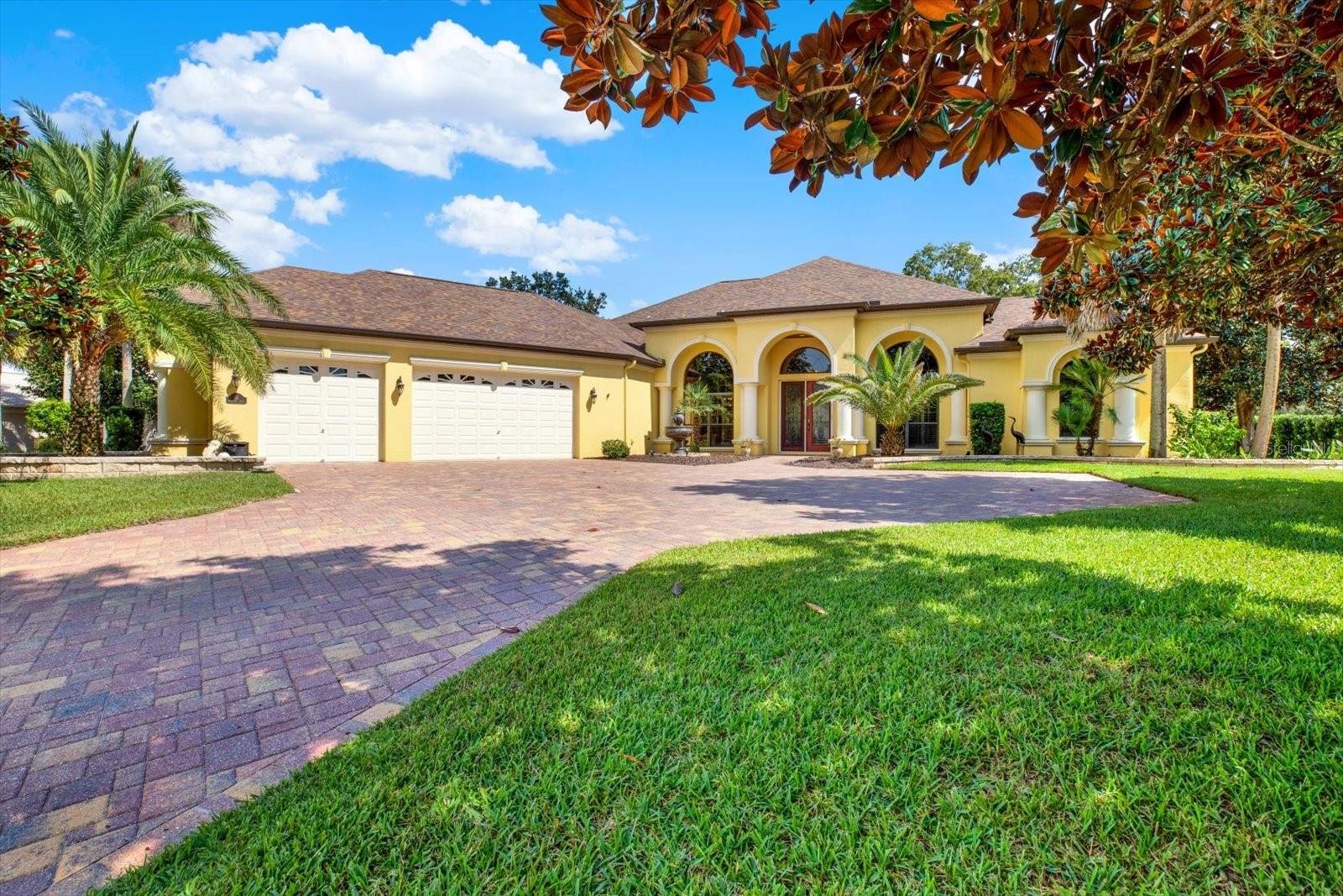 92 Woodfield Cir Property Photo