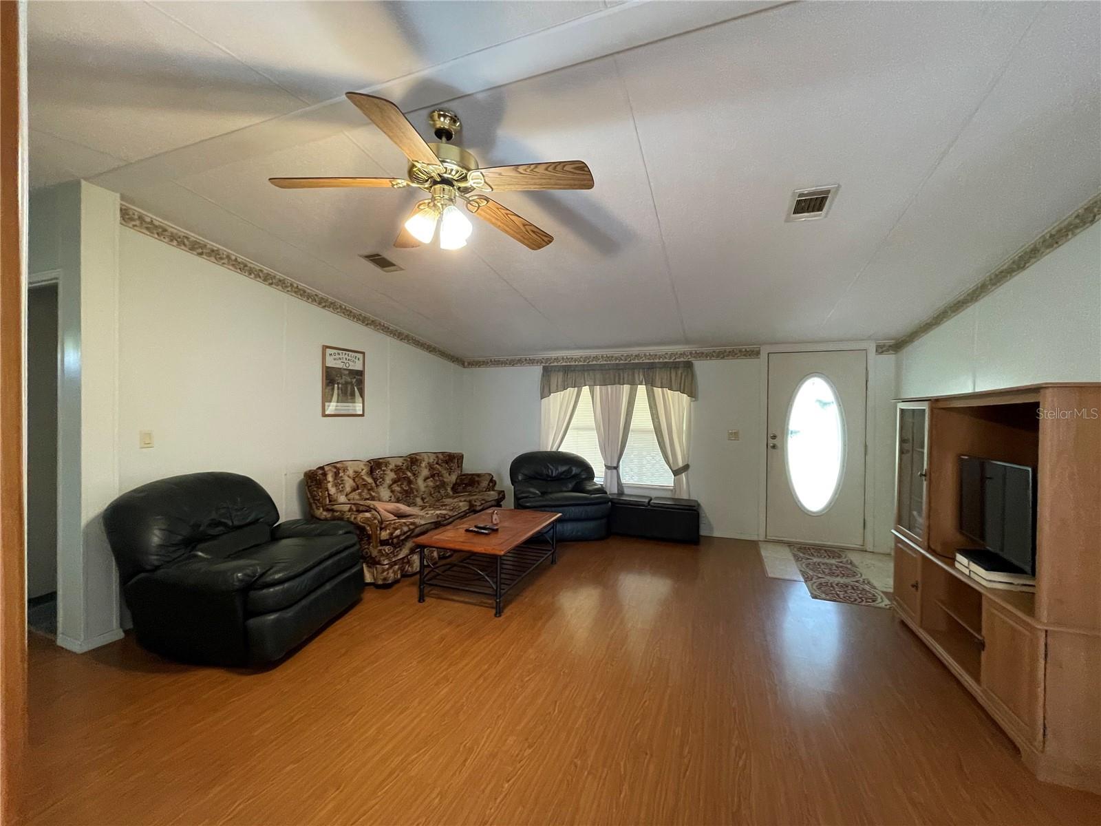 1550 Se 111th Ct Property Photo 8