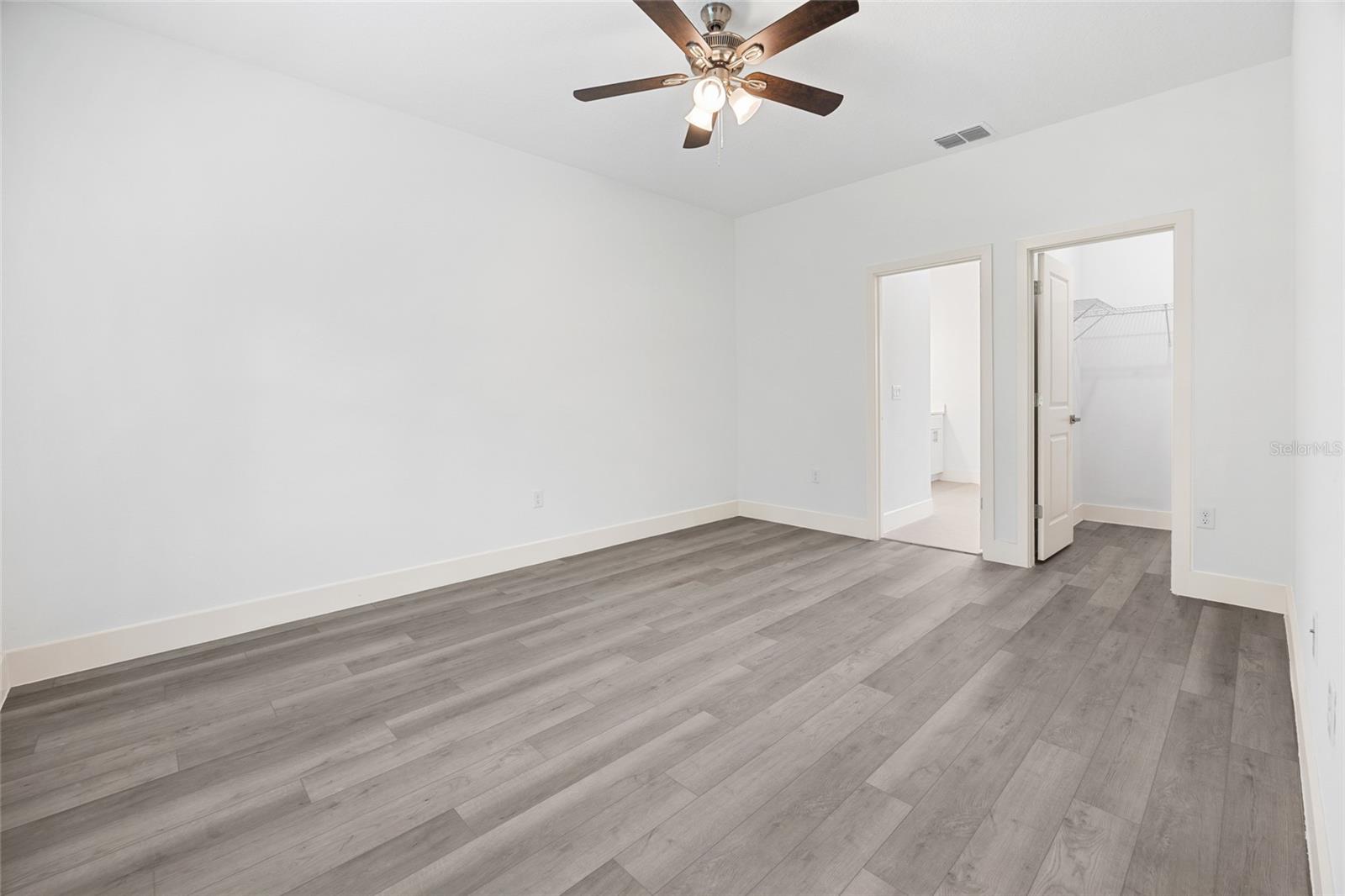 1581 W Saint Elizabeth Pl Property Photo 11